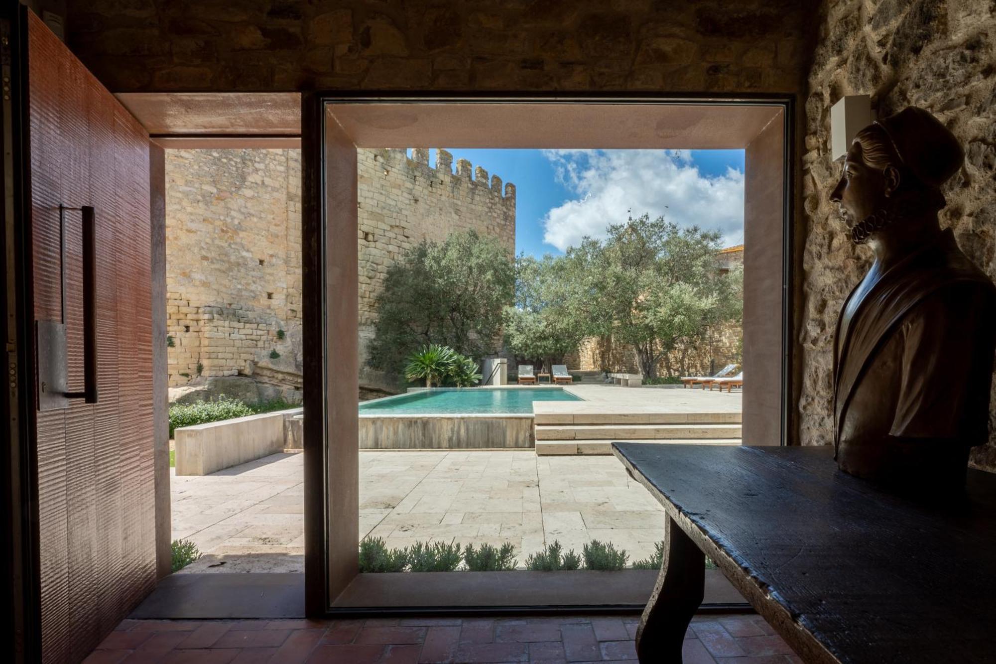 Deco - Casa Castell De Peratallada Exteriör bild